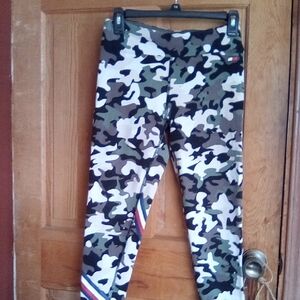 Tommy Hilfiger Girls Camouflage Cropped Leggings with Signature Stripe